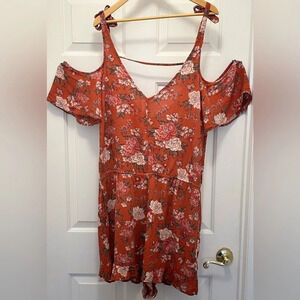 American Eagle Women’s Floral Romper Size XXL